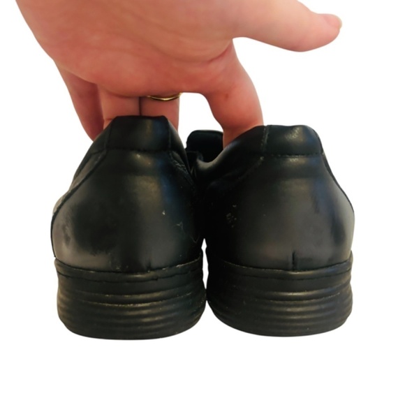 La Forst Cater II Kitchen Grade Oil and slip Resistant (From Fanshawe culinary) - Picture 7 of 9